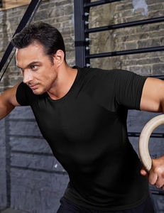 เสื้อยืดออกกำลังกายผู้ชายคุณภาพสูง พิมพ์โลโก้ได้ตามต้องการ – เสื้อผ้าออกกำลังกายน้ำหนักเบา แห้งเร็ว สำหรับการฝึกซ้อมและการวิ่ง - Product Image 5