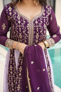 Traje Anarkali para Mujer con Dupatta, Morado y Lavanda, Bordado, Estilo Indio-Pakistaní, para Bodas y Festivales - Product Image 6