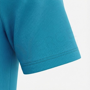 Polo à manches courtes turquoise pour homme avec fermeture éclair, tricoté, séchage rapide, design uni, coupe classique - Product Image 6