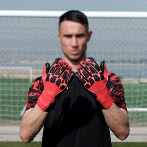 Football Goalkeeper Gloves Black Red Full Finger PU Leather Breathable Non Slip Adjustable Wrist <b>Strap</b> Unisex - Product Image 5
