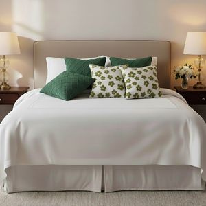 Ensemble de 5 housses de coussin élégantes à motifs floraux, 3x Garden Bloom et 2x Forest Green Diamond Knit, pour coussins décoratifs et d'appoint - Product Image 4