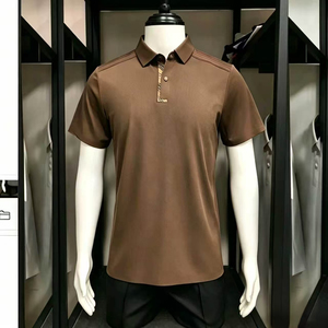 Chemise décontractée pour homme en coton tricoté bleu marine à manches courtes, avec bordure contrastante orange et imprimé sur le devant, coupe classique, infroissable - Product Image 5