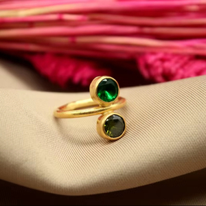 Anillo de Plata de Ley 925 con Peridoto y Esmeralda, Hecho a Mano, Joyería de Moda, Regalo de Navidad para Mujer - Product Image 1