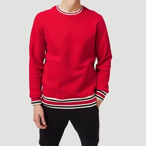 เสื้อสเวตเชิ้ตคอกลมแต่งขอบสีแดงสำหรับผู้ชาย แขนยาว สวมใส่สบาย เหมาะสำหรับฤดูใบไม้ร่วงและฤดูหนาว - Product Image 1