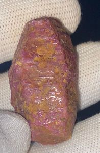 หินหยาบทับทิมธรรมชาติ128.65กะรัตจาก Kenya femos John ซาอูลเหมือง - Product Image 4