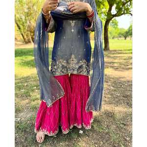 Le beau costume de fête des femmes place le haut et le bas avec Dupatta élégant et élégant - Product Image 3