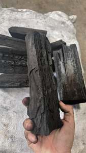 Carbón Vegetal Negro en Trozos, Briquetas de Madera Dura para Barbacoa, Carbono Fijo 80-90%, Tiempo de Combustión 4-6 Horas, Valor Calorífico 7000-8000 Kcal/Kg - Product Image 1