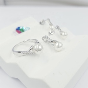 จี้ไข่มุกสีขาวสไตล์ยุโรปสุดฮอต คุณภาพสูง สำหรับผู้หญิง ทำจากเงินแท้ 18K 14K 9K 925 เหมาะเป็นของขวัญสำหรับผู้หญิง - Product Image 5