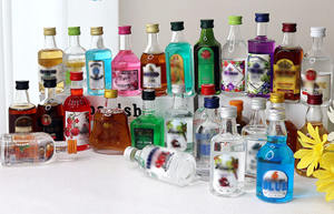 Одноразовые алкогольные пластиковые чашки с бутылкой алкоголя 16 24 унции прозрачная чашка для алкогольных напитков - Product Image 2