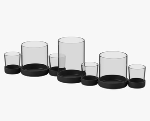 Base en métal noir moderne et interconnectée avec 7 porte-bougies cylindriques en verre transparent amovibles pour la décoration de table - Product Image 1