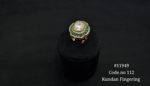 Bague de doigt Kundan plaquée or avec pierre ovale, ajustable, en laiton, époxy Kundan, pour mariage, fête, cadeau, accessoires - Product Image 2