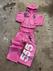 Ensemble survêtement rose en molleton épais pour homme : sweat à capuche court zippé et pantalon large, avec broderie graphique, style streetwear - Product Image 1