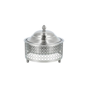 Casserole ronde en acier inoxydable avec couvercle en dôme et design perforé, chauffe-plats classique en métal pour usage domestique et hôtelier - Product Image 1