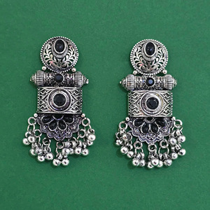 ต่างหูดีไซน์สวยงามแบบคลาสสิกเคลือบออกซิไดซ์ รุ่น 811309 - Product Image 5