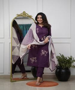 Conjunto de dos piezas con bordado de rayón y algodón, estilo casual, color morado, prenda étnica con dupatta. - Product Image 1