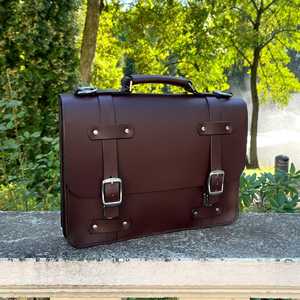 Sustainable stylish design New Arrival Custom Color <b>Laptop</b> Leather <b>Bags</b> for Sale Manufacturing Custom Made <b>Laptop</b> Leather <b>Bags</b> - Product Image 1