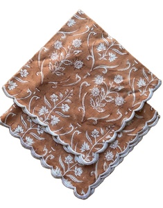 Servilletas Bordadas con Flores Blancas y Marrones, Hechas a Mano, Estampadas con Bloques Indios, 100% Algodón Puro, Ecológicas - Product Image 1