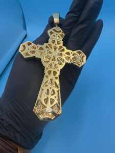 Colgantes de cruz religiosa con moissanita VVS, colgante de cruz personalizado, colgante de plata 925 estilo hip hop, joyería cristiana para regalo de comunión. - Product Image 6