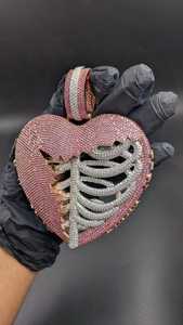 Colgante de Moissanita Rosa y Blanca con Pavé Estilo Hip Hop, Corazón Roto y Esqueleto para Mujer, Plata de Ley 925, Regalo de Propuesta para Enamorados - Product Image 4