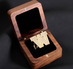 Anillo de Plata de Ley con diseño de Cartas de Póker Royal Flush, con incrustaciones de Circonita Cúbica y Moissanita, Anillo de Declaración, Joyería de Casino, Regalo para Hombres y Mujeres - Product Image 5