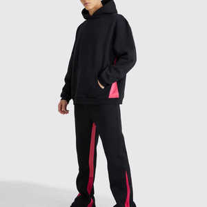 Ensemble de survêtement à capuche noir pour homme avec empiècements roses, poches latérales, coupe ample, en polaire respirante, style streetwear, pour l'hiver - Product Image 6