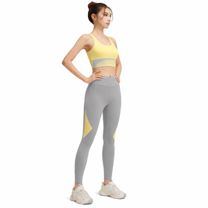 Conjunto Deportivo de Yoga para Mujer, Sujetador Deportivo, Pantalones Cortos de Cintura Alta, Conjunto de Dos Piezas - Product Image 1