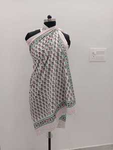 Paréo en coton imprimé indien fait main, motif floral, léger, pour la plage, idéal pour les vacances d'été, pour femme - Product Image 3