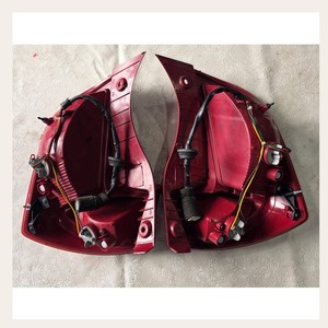 ชุดไฟท้ายคู่สำหรับ Kia Picanto Morning มือสอง รุ่น 92401-1Y0 - Product Image 1
