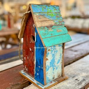 Casa para Pájaros Reciclada, Hecha a Mano, Sostenible, de Madera, Estilo Barco, Color Madera Envejecida, Jaula Original para Pájaros, Casa para Pájaros Pequeños de Exterior - Product Image 2