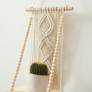 Étagère murale en macramé blanc avec perles en coton, étagère flottante décorative faite à la main pour la décoration de la chambre à coucher et du salon - Product Image 5