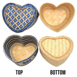 Heart-shaped woven <b>tray</b> <b>basket</b> Seagrass decor - Product Image 3