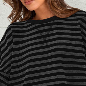 Nueva Colección de Sudaderas de Invierno para Mujer, Cómodas, Holgadas, con Cuello Redondo, Logotipo Tejido en la Parte Delantera - Product Image 5