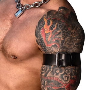 Brazalete de Cuero para Hombre con Hebilla, Correa Ajustable, Cuero Genuino Premium, Estilo Clásico, para Usar en Clubes - Product Image 5