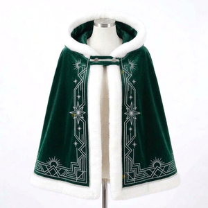 Cape traditionnelle en velours à capuche avec bordure en fourrure blanche et broderie, costume de cosplay, cape de carnaval - Product Image 2