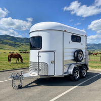 Remorque pour chevaux 2HSL-S avec fenêtres télescopiques réglables, chargement direct, système de sécurité d'urgence, plancher en aluminium anti-corrosion et porte-foins