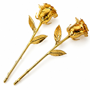 Rose en métal plaqué or 24 carats, rose véritable trempée dans du feuille d'or avec tige, rose en métal de haute qualité, décoration de table de mariage haut de gamme - Product Image 1