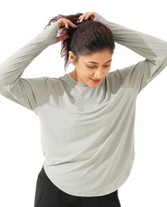 Vente en gros d'usine de t-shirts pour femmes à séchage rapide anti-rétrécissement respirant confortable couleur unie col rond t-shirts OEM à manches longues - Product Image 1