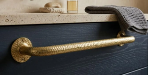 New Design Hammered Pattern Towel Hanger Golden Brass Bathroom Hardware Accessories Golden Towel Rod Wholesale - Product Image 4