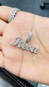 Colgante Personalizado con Nombre en Letra Cursiva, con Moissanita VVS, Estilo Hip Hop, en Plata de Ley 925, Joyería Fina - Product Image 4
