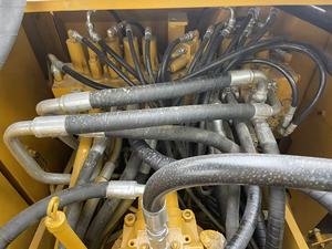 Excavatrice sur chenilles hydraulique d'occasion de haute qualité Catt 320D, 20 tonnes, machine de construction CATT 320D d'occasion en vente - Product Image 3
