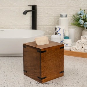 Boîte à mouchoirs carrée en bois de manguier rustique faite à la main avec quincaillerie métallique, style industriel et farmhouse, distributeur de mouchoirs en bois foncé - Product Image 5