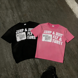 Camiseta de Manga Corta Rosa para Hombre con Estampado de Letras, Cuello Redondo, Estilo Urbano, Corte Regular, Algodón Jersey Transpirable - Product Image 2