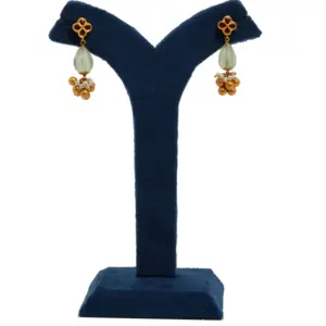 Pendientes colgantes con piedras rojas, adornos florales, cuentas de vidrio verde y detalles de oro para mujer - Product Image 2