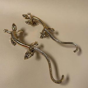 Manija de puerta de latón con diseño de cocodrilo, decoración original para el hogar, herrajes de latón estilo jungla, tirador de puerta de cocodrilo - Product Image 4