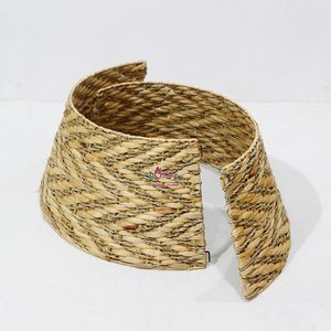 Artex Dong Thap Usine Artisanat En Osier Arbre De Noël Stand Modèle SD10602A-2NA Base Naturelle Durable pour La Décoration Saisonnière - Product Image 5