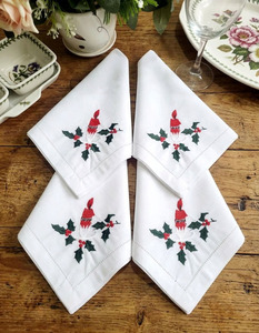 Vente en gros personnalisé Bougie brodée houx de coton Noël serviettes en tissu ourlet dîner serviette maison Restaurant vacances utiliser - Product Image 3