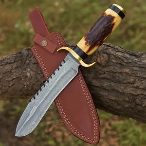 Cuchillo Bowie de Acero de Damasco Hecho a Mano por A&M Enterprises con Mango de Asta de Ciervo y Funda de Cuero, Cuchillos de Camping al por Mayor - Product Image 1
