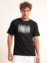 T-shirt noir à manches courtes pour homme avec motif lettre imprimé en relief, col rond, coupe décontractée, en jersey de coton - Product Image 4