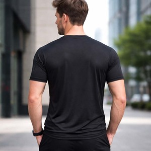 T-shirts tactiques d'extérieur pour hommes, personnalisables, respirants, noirs, à col rond, avec poche zippée, utilitaires, vente en gros - Product Image 4