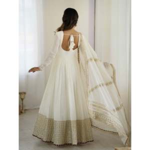 Belle robe de soirée XL Anarkali avec pendentif et Dupatta - Product Image 5